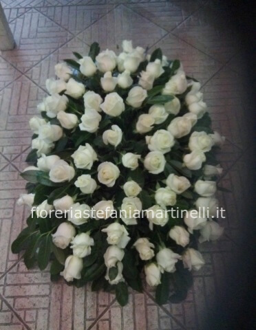 Cuscino rose bianche