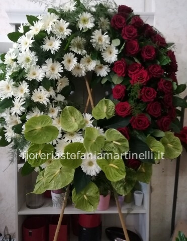 Corona funebre fiori di stagione